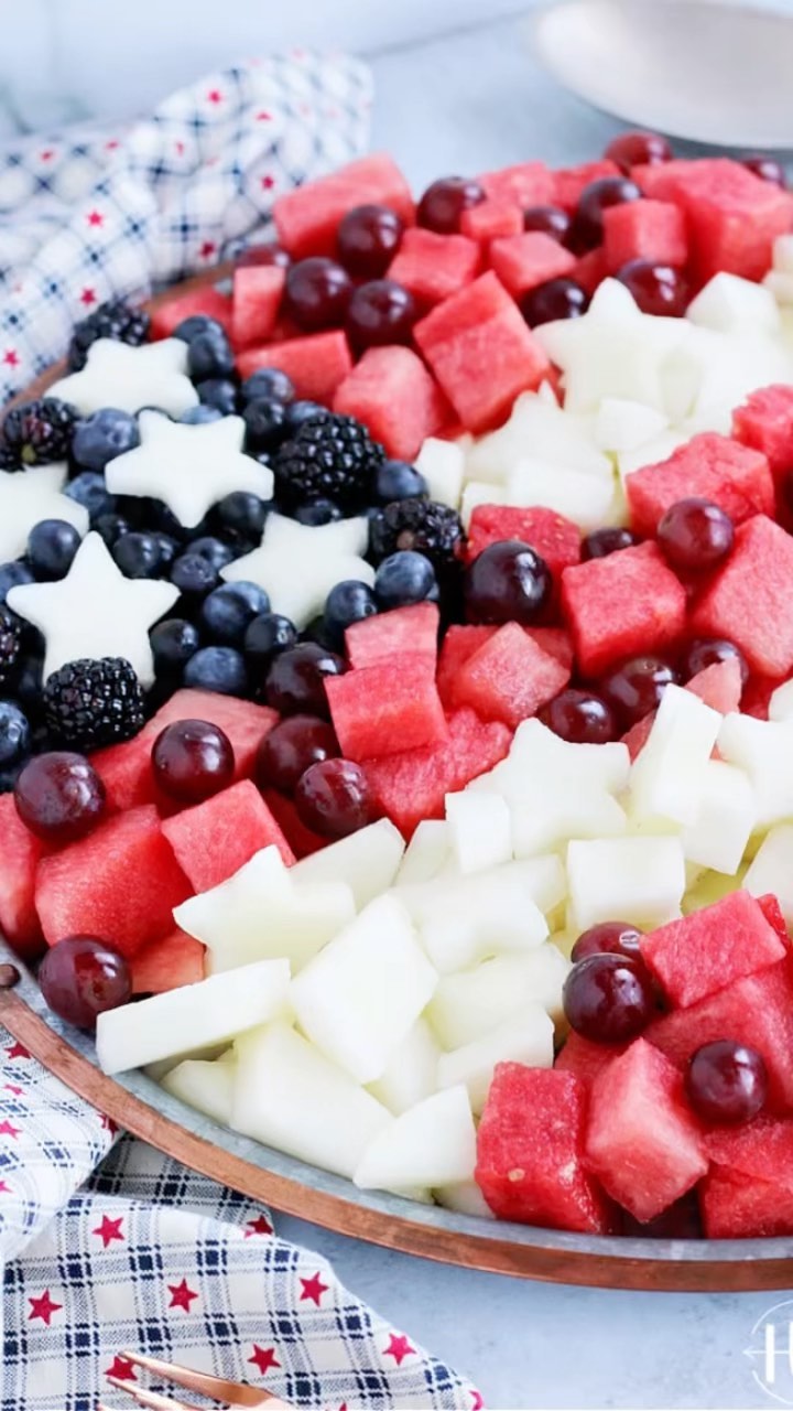 🇺🇸Red, White & Blue Fruit Salad🇺🇸

I am SO excited for you to make this fun fruit platter or layered fruit bowl! All the cool kids are doing it.😎

◻️Ingredients◻️
▫️1 watermelon
▫️1 white canary melon or other white fleshed fruit or vegetable like white peach, jicama, apple, or pears 
▫️24 oz fresh blueberries
▫️12 oz fresh blackberries
▫️1 lb red grapes

Recipe in the link @happihomemade!📲 ⁣

💕Follow ➡️ @happihomemade for more easy and fun recipes!
.
.
.
#sammisrecipes #fourthofjuly #july4th #easydessert #patrioticfood #redwhiteandblue #recipereels #recipevideo #recipevideos #summerfood #july4 #july4thweekend #4thofJulyfood #redwhiteandblue #redwhiteandbluefood #usa🇺🇸 #foodreel #foodreels #vegansalad #fruitsalad #fruitplatter #bbqfood