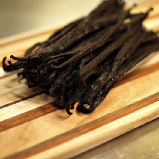 Vanilla Bean Coffee Syrup HappiHomemade Family Friendly Recipes