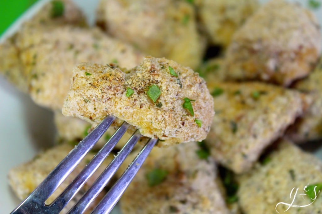 Learn how to make your own healthy baked chicken nuggets with the girls at Grounded and Surrounded! This easy meal is homemade, gluten-free, simple to prepare, and taste amazing! Totally kid-friendly and perfect for the "big" kids as well! ;) https://happihomemade.com/recipe/healthy-homemade-chicken-nuggets/
