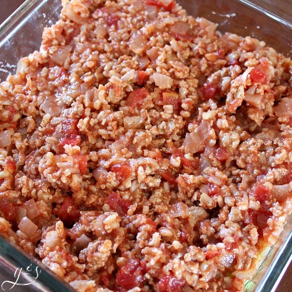 Healthy lasagna? Yes, it's real! This fake out low carb casserole is easy to prepare and the best way to feed your family more whole foods! Layers of blanched cabbage, rice, tomatoes, ground meat (turkey or beef), Italian spices, and cheese combine to produce the MOST hearty and delicious weeknight dinner EVER! Don't waste your precious time on cabbage rolls, try this simple clean eating recipe instead!