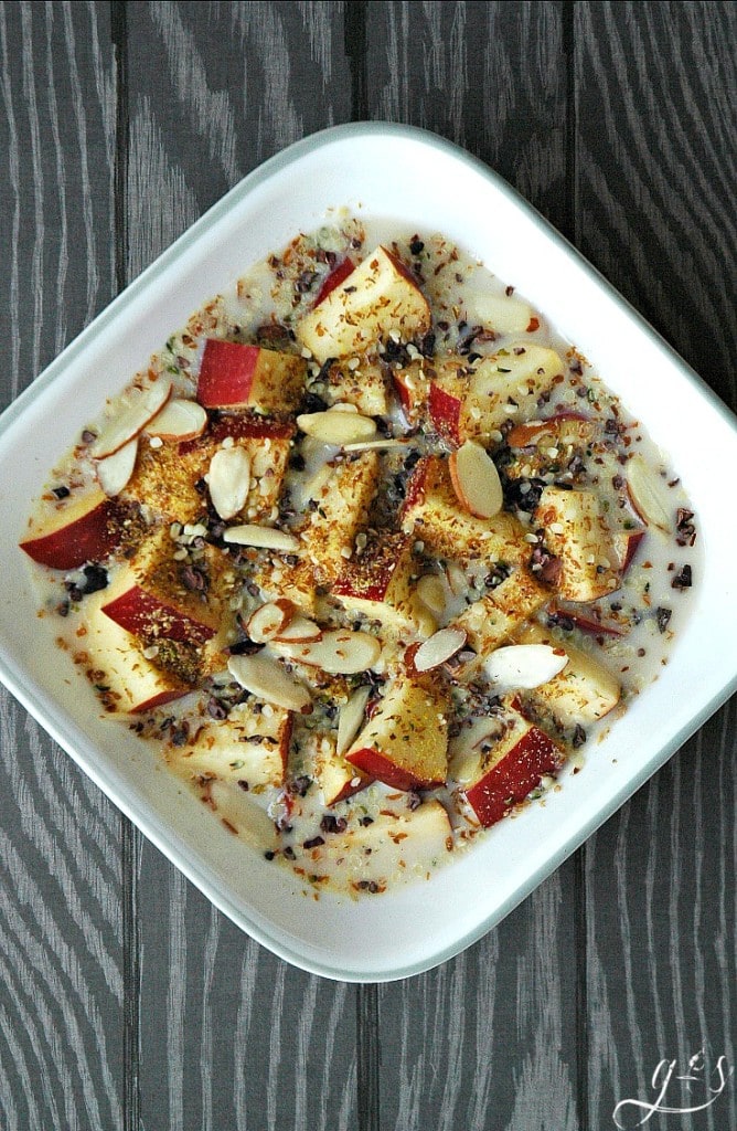 This clean eating little gem is perfect for breakfast, dessert, or a snack. You literally feel like you are eating cereal with the crunchy apples and seeds but it is completely healthy and flavorful! Use whatever nuts, seeds, or milk that you have on hand but be sure to measure so you don't over-indulge in the seeds or nuts. Grain-Free, Sugar-Free, & Paleo friendly. Brainy Breakfasts