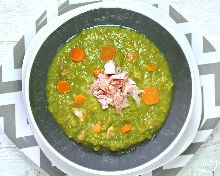 Easy Vegan Split Pea Soup - Oh My Veggies