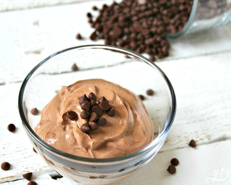 https://happihomemade.com/wp-content/uploads/2016/05/chocolate-apple-dip-046-1featured.jpg