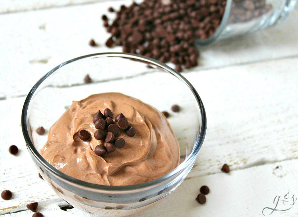 Clean Eating Chocolate Fruit Dip - HappiHomemade with Sammi Ricke