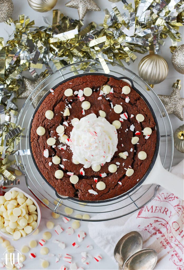 Pretty Christmas cake for one that is low sugar and high protein. 