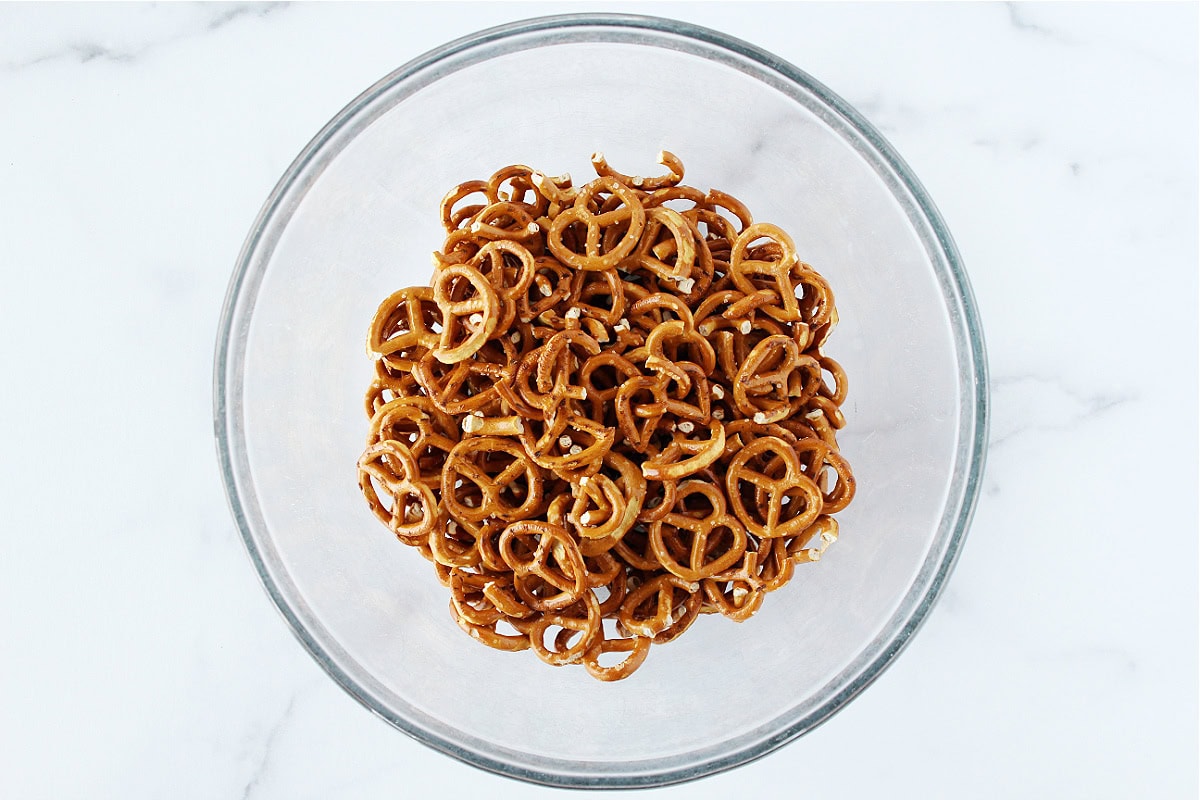 Twisty pretzels in a glass bowl.